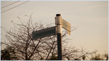 Lorenzsteinweg in der Abendsonne